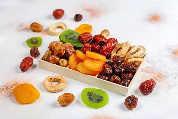 مهم ترین میوه های خشک